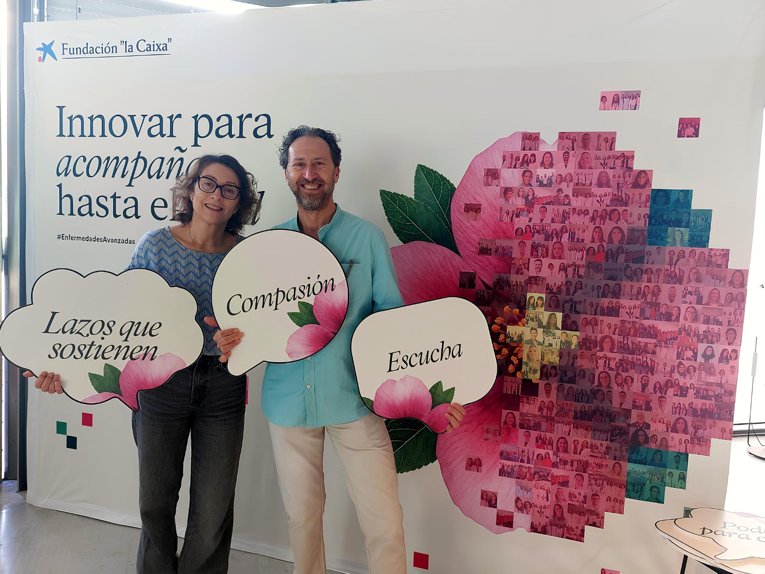 Equipo EAPS de Fundación porqueViven en las jornadas de Fundación ”la Caixa” sobre atención psicosocial celebradas en Sevilla